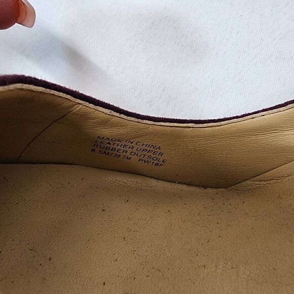 Michael Kors Burgandy Suede Heels Lock Hardware Size 8.5 - Picture 9 of 12